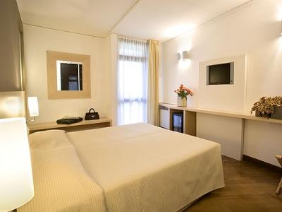 Country Hotel Borromeo Peschiera Borromeo Eksteriør bilde